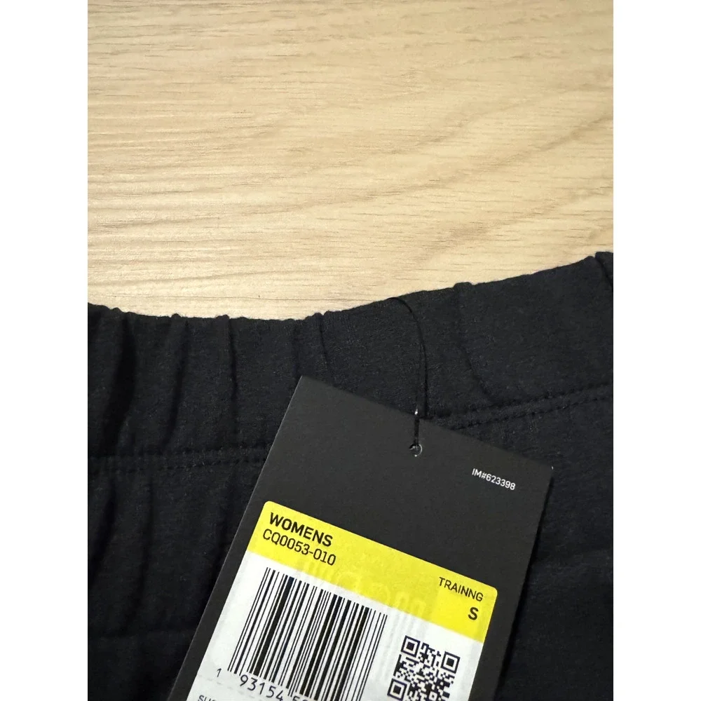 Nike Flow Victory Loose Fit Mid Rise Black Jogger Sweatpants Size S CQ0053 010